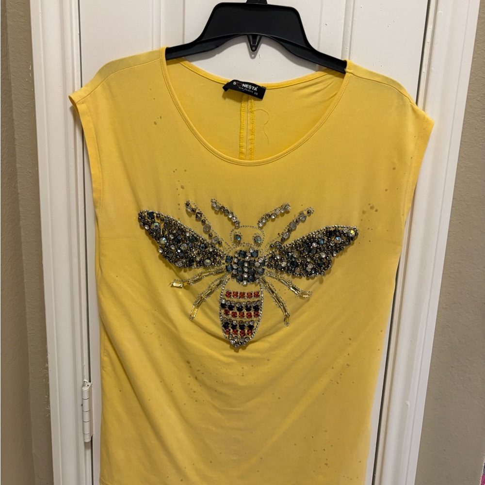 NEST Fragrances Yellow Top with Beaded Bee Design - Picture 2 of 5